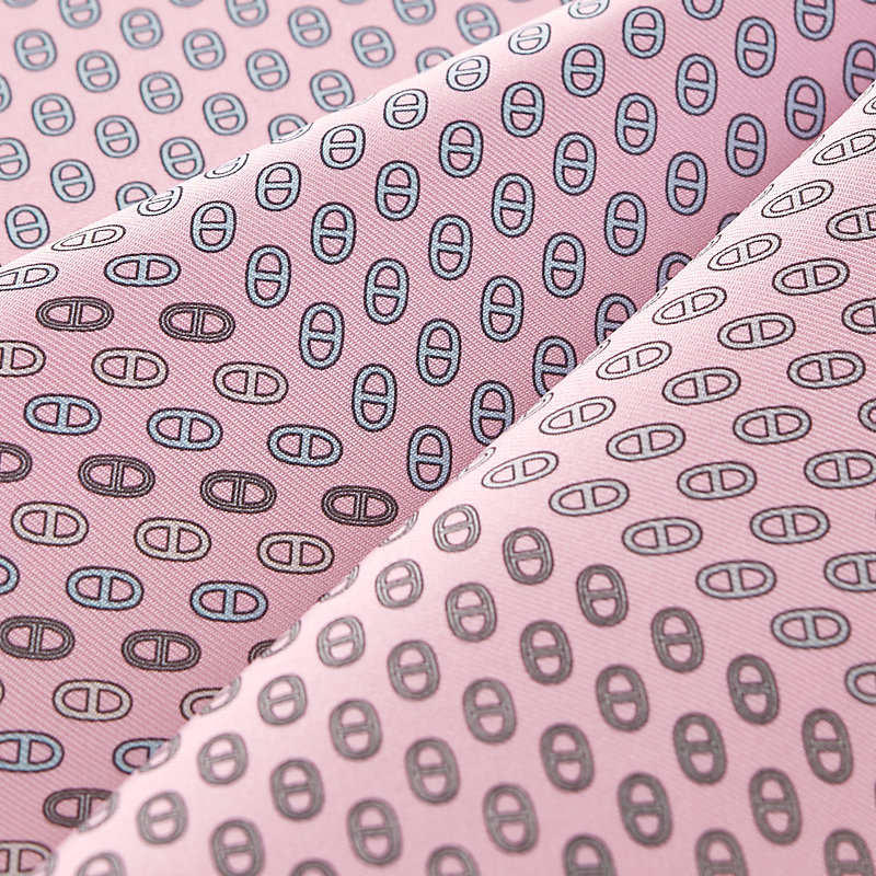 Trois Petits Maillons pocket square 45
