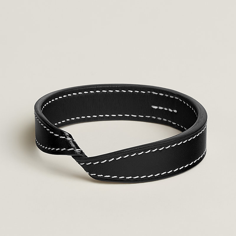 Twist bangle