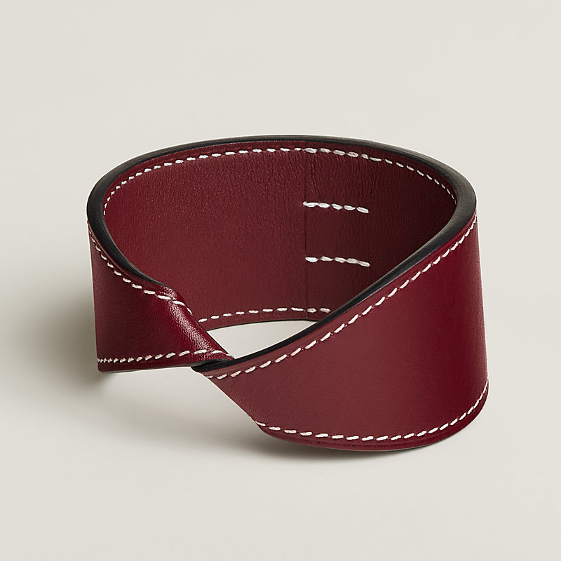 Twist bangle