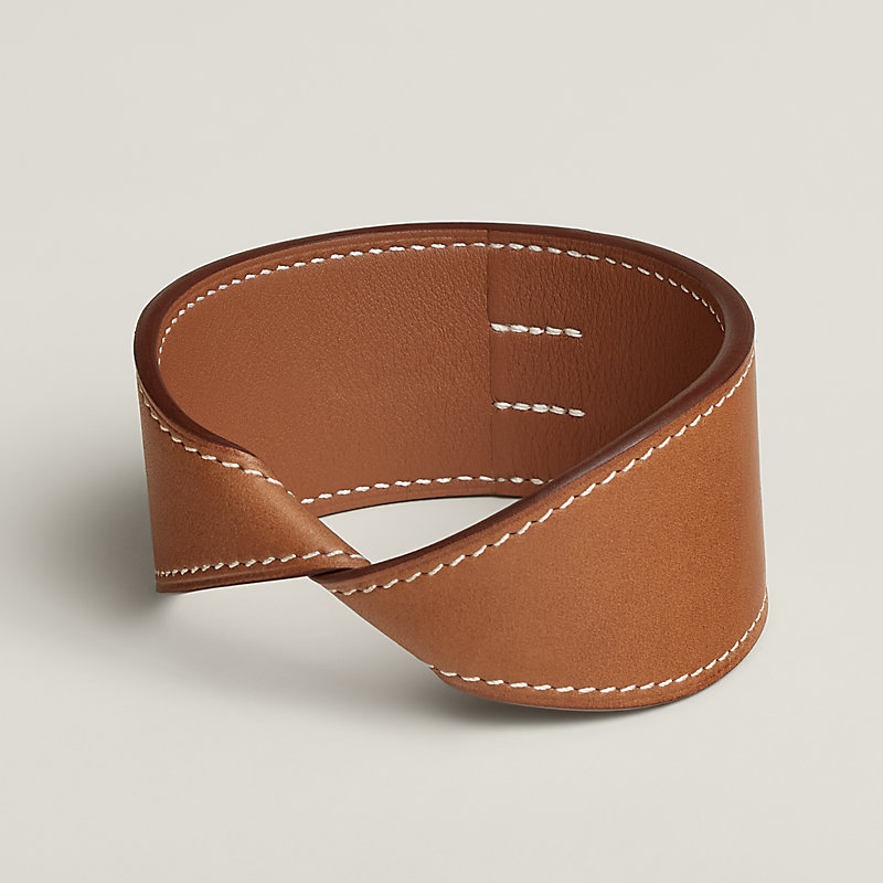 Twist bangle