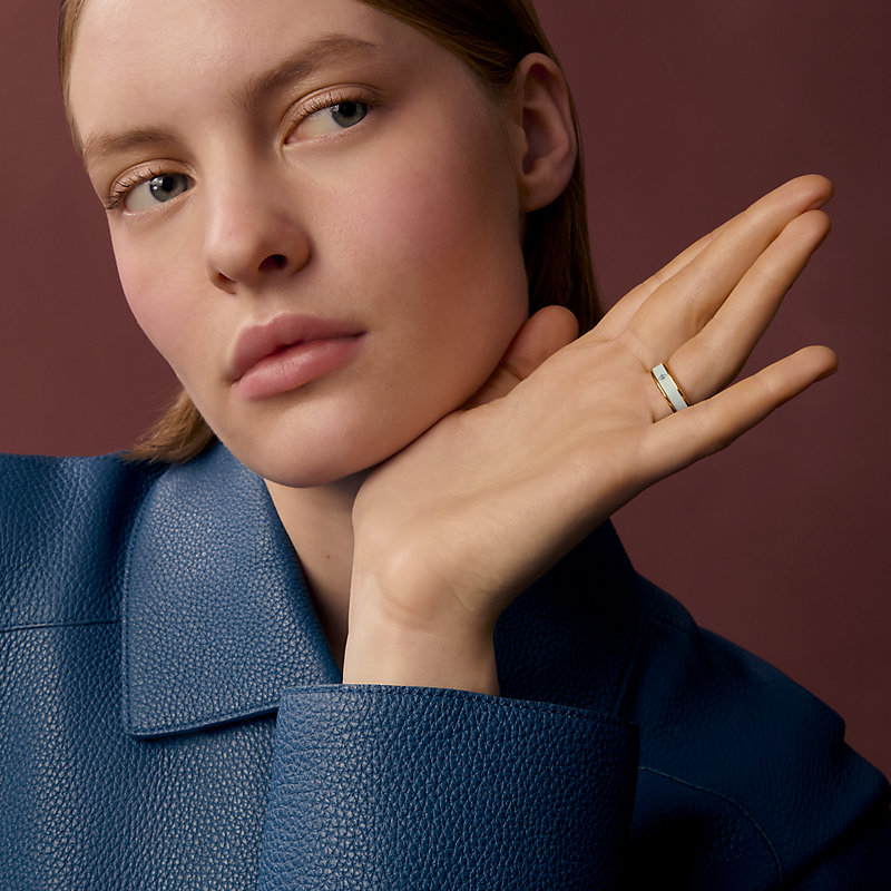 Uni ring, small model