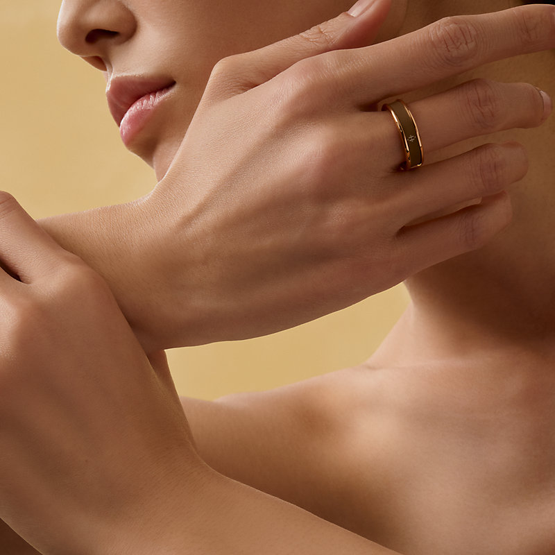 Uni ring, small model