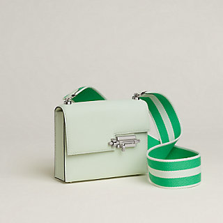 洗練された品格を携える HERMES Trousse modello piccolo ポーチ 洗練された品格を携える HERMES Trousse modello piccolo ポーチ