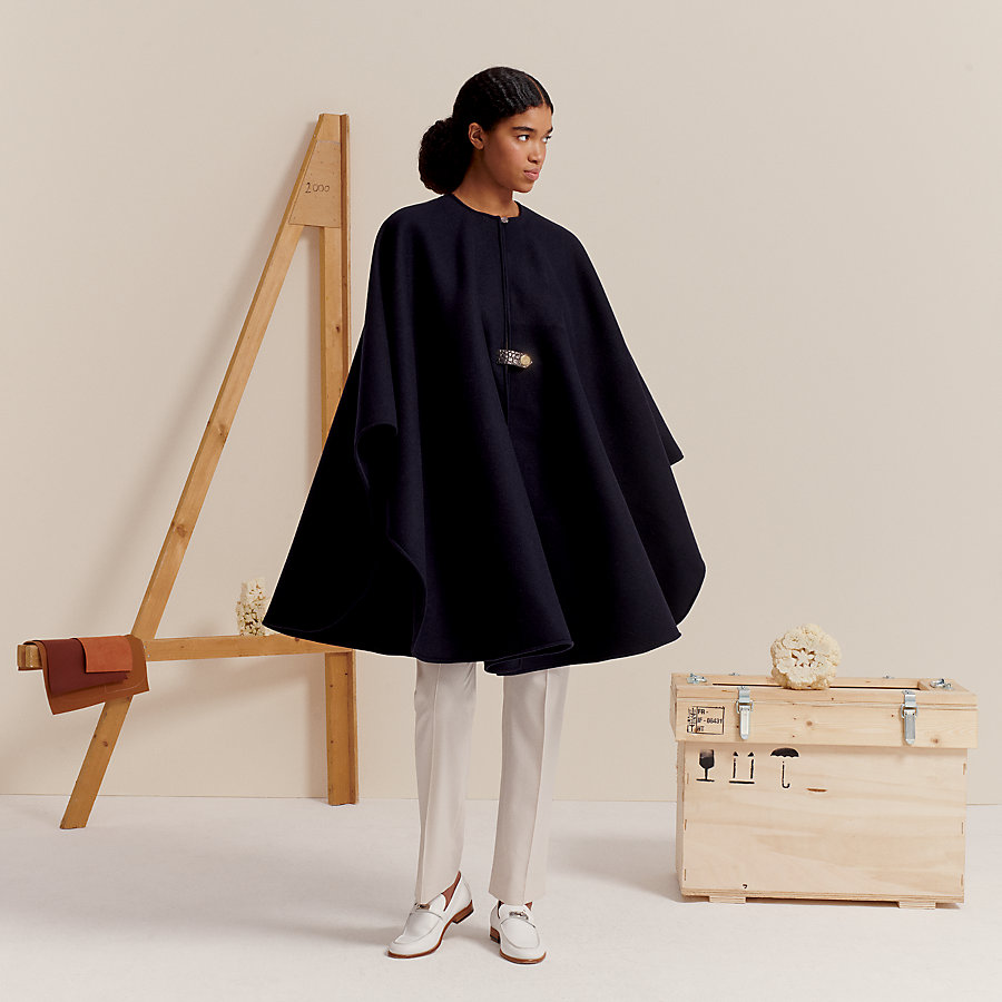 Wool and cashmere cape