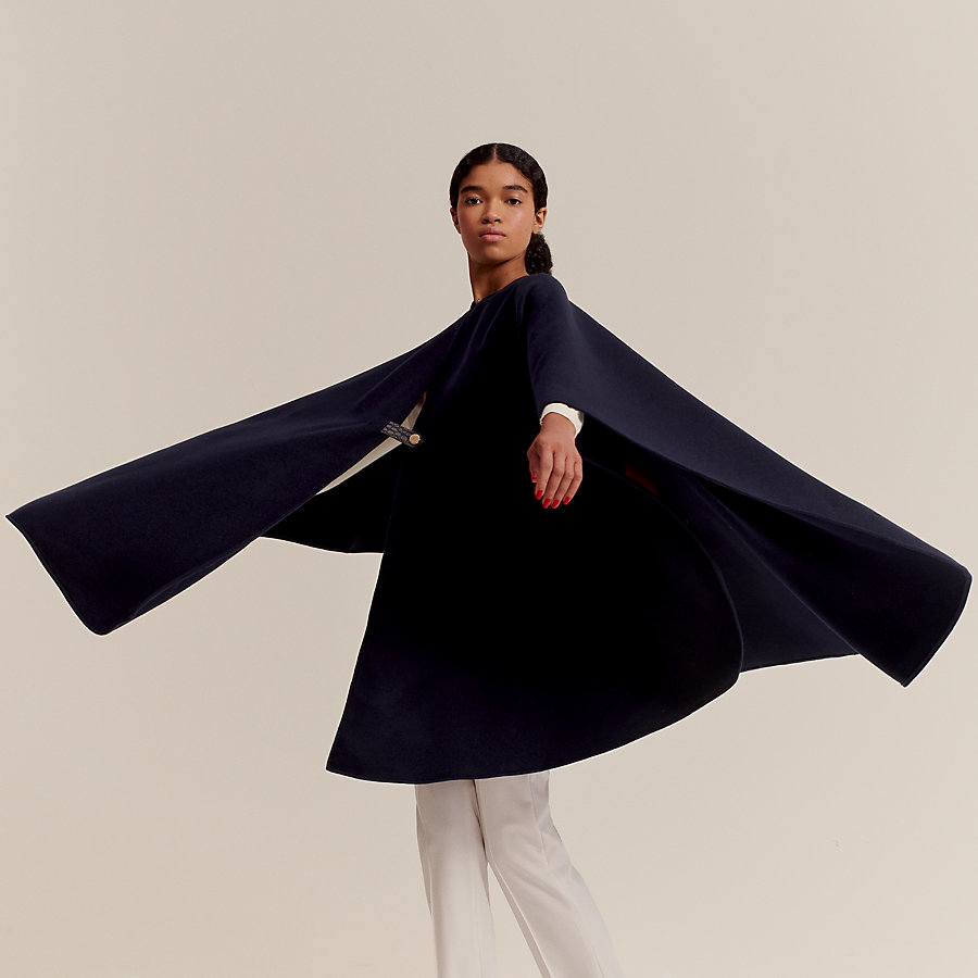 Wool and cashmere cape