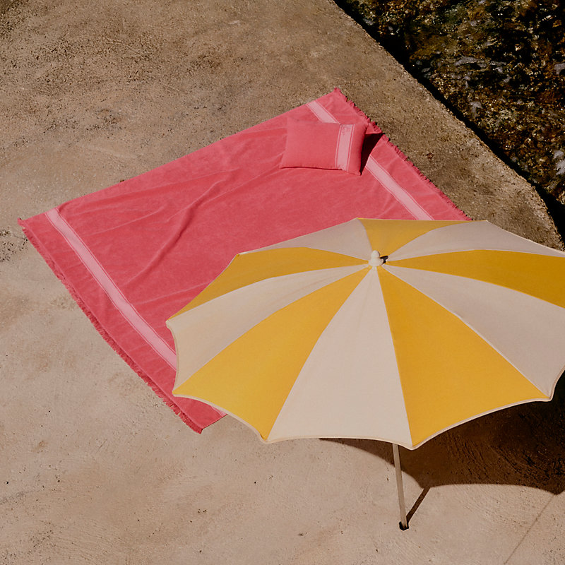 Yachting Uni beach pillow