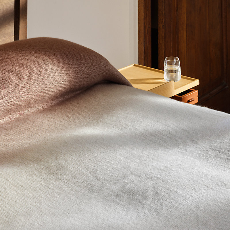 Yack'n'Dye bed cover