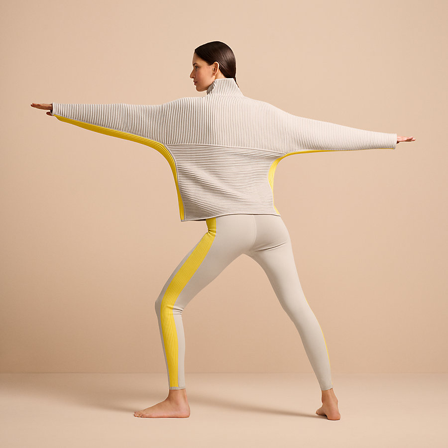 Yoga pullover