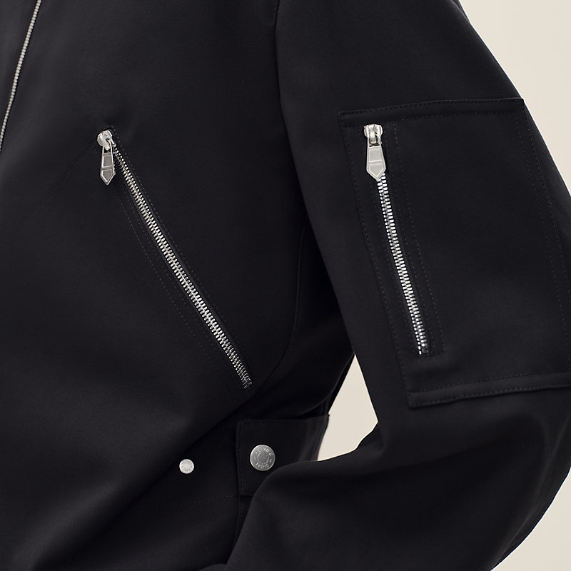 Zipped straight cut jacket
