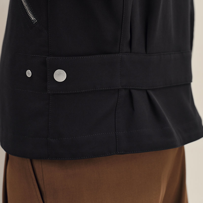 Zipped straight cut jacket