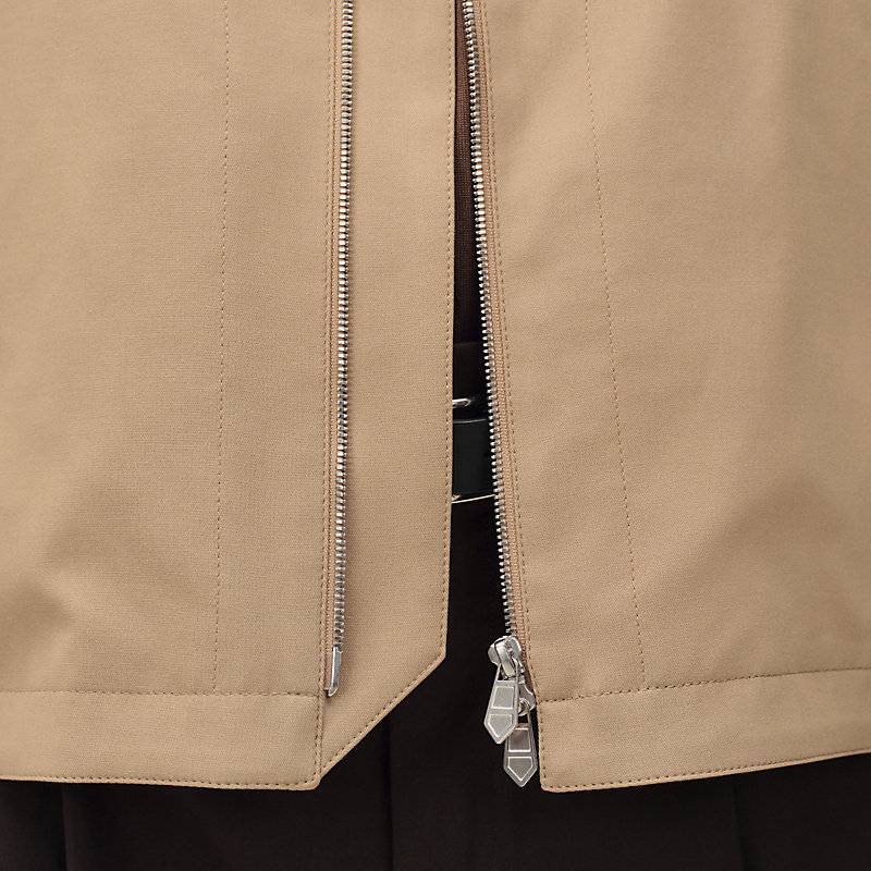 Zipped straight cut jacket
