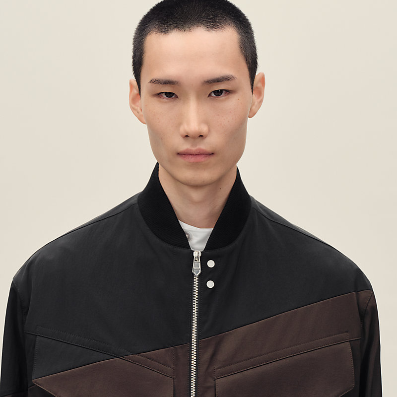 Zipped straight cut jacket