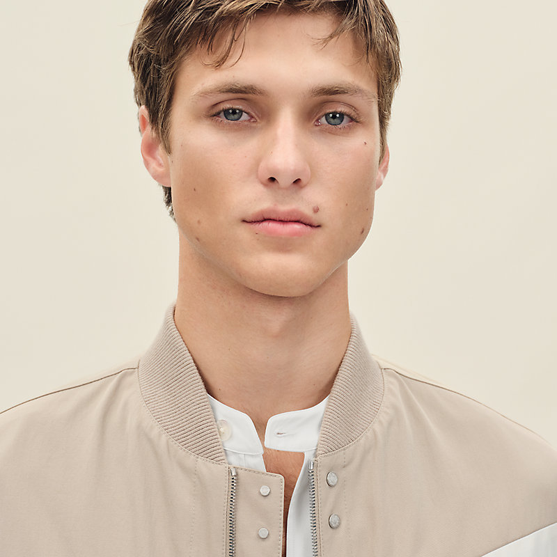 Zipped straight cut jacket