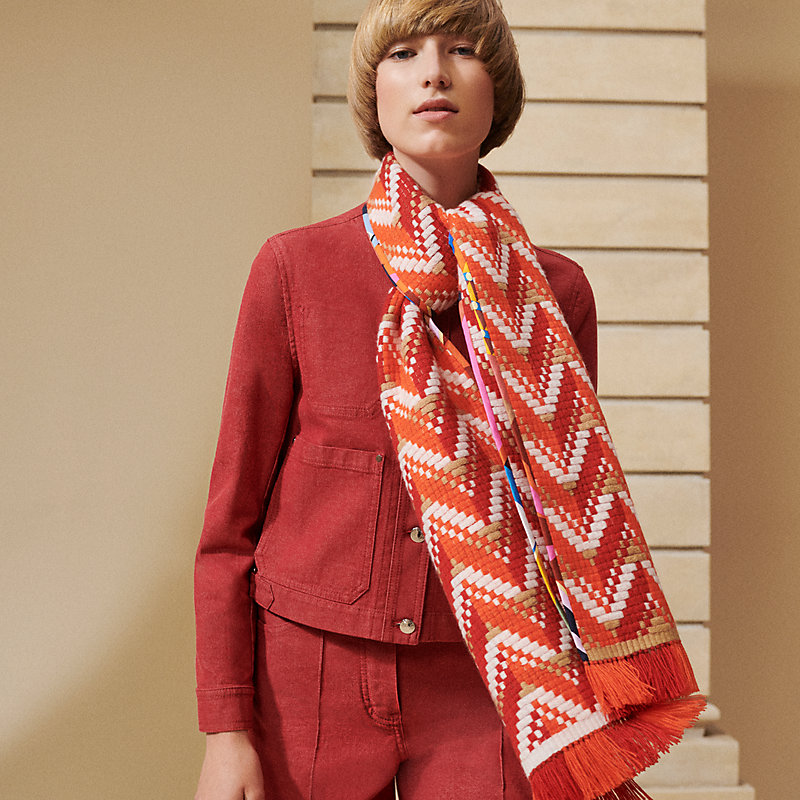 Zoom Chevron scarf