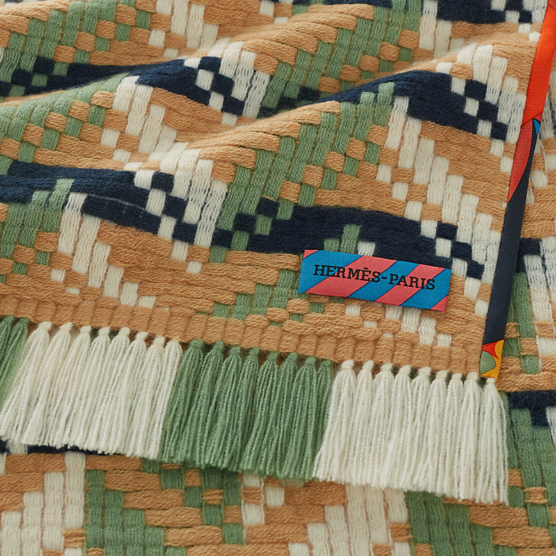 Zoom Chevron scarf