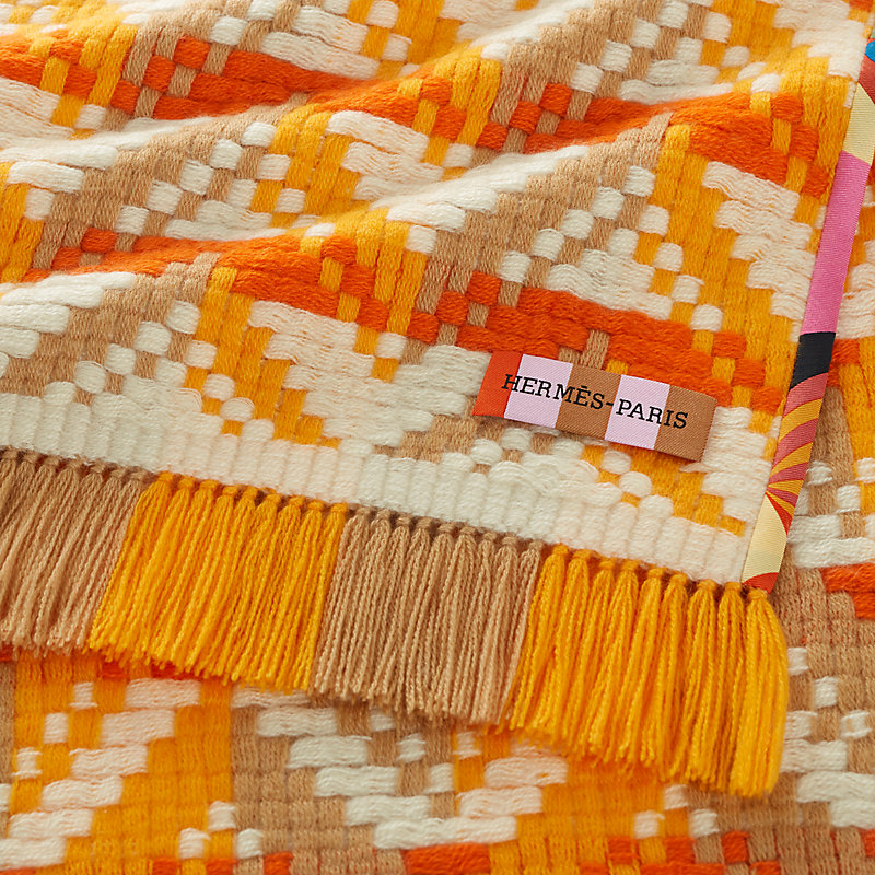 Zoom Chevron scarf