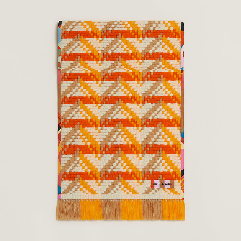 Zoom Chevron scarf
