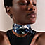 “侧坐马鞍庆典BANDANA”Twilly小丝巾, 视图: 图片：产品佩戴, worn, 当前为第1张（共3张）