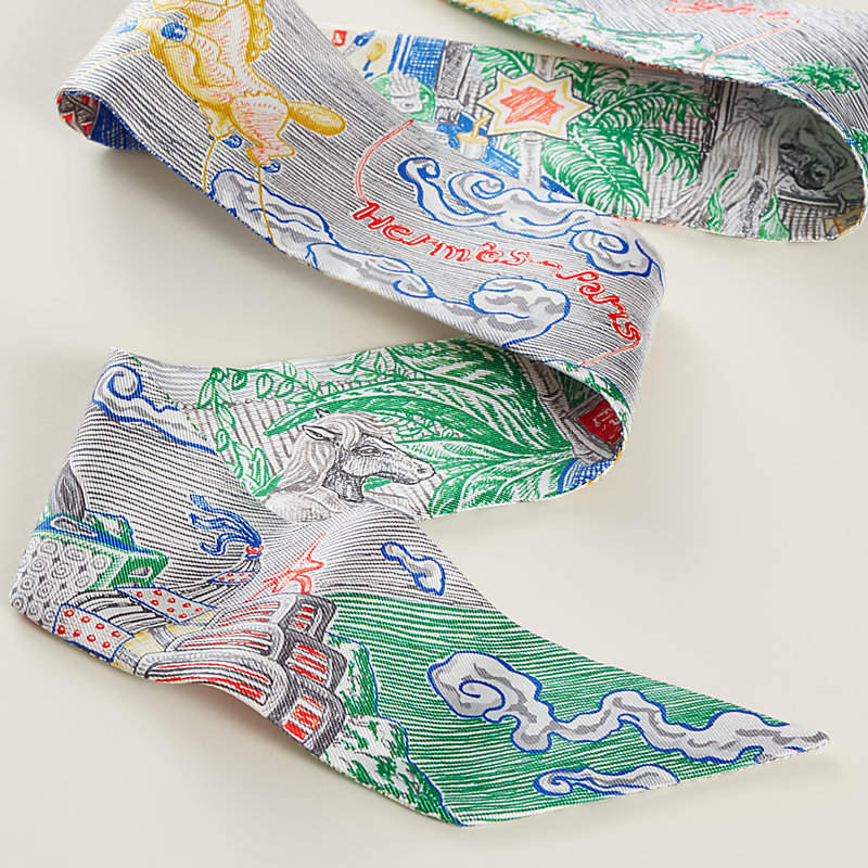 “光之城”Twilly小丝巾