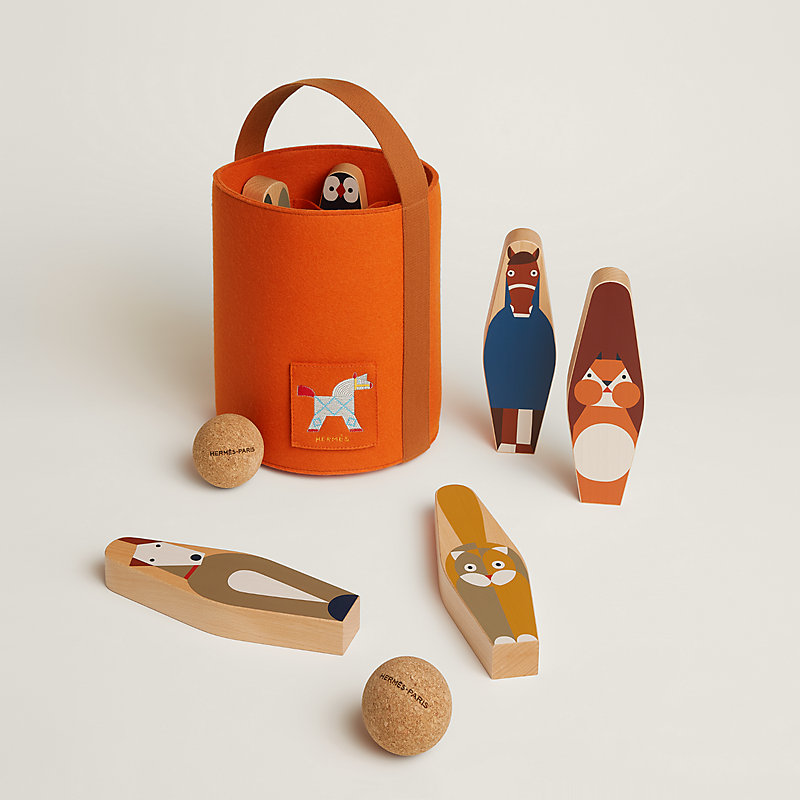 “动物部落”撞柱游戏