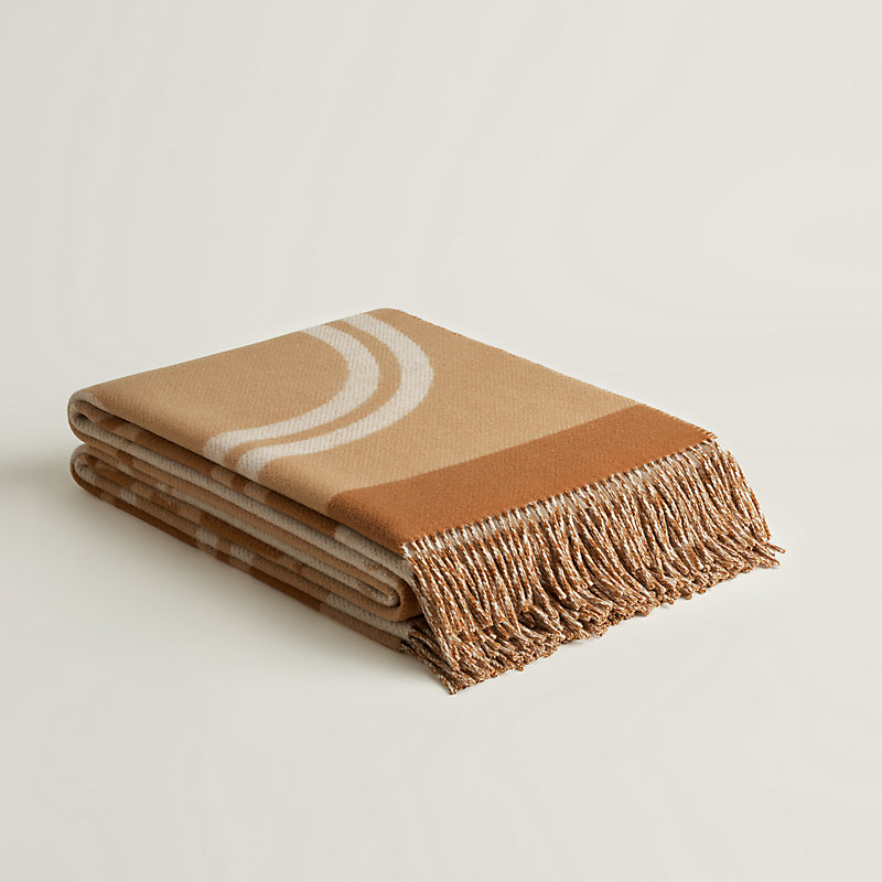 “华丽的缰辔”毛毯