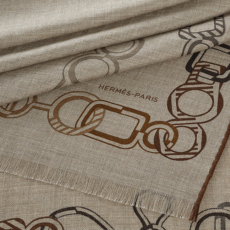 “旋动音律”长方形丝巾