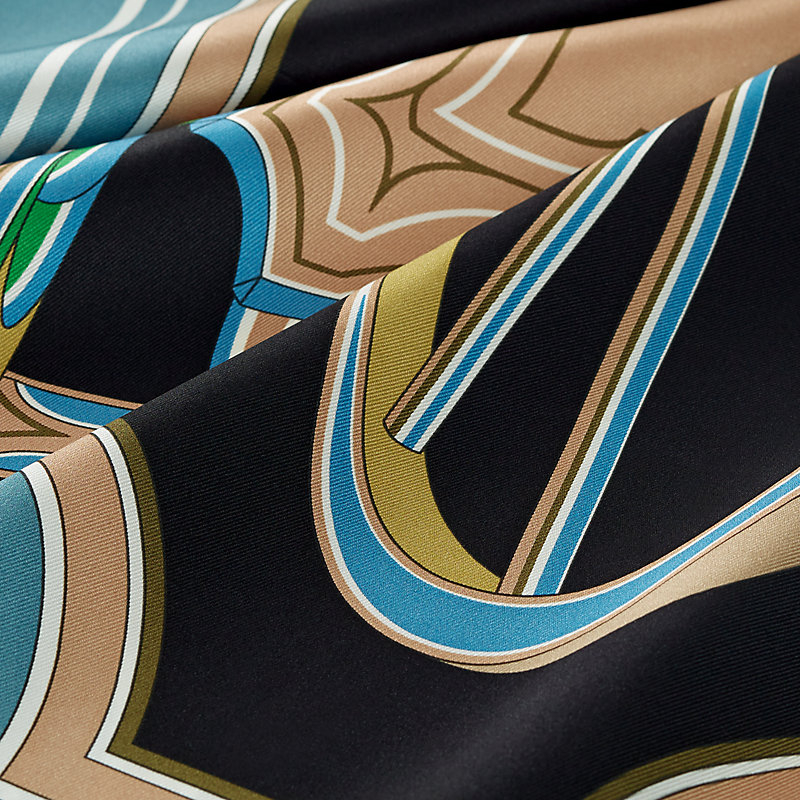 “法厄同之轮”70方巾