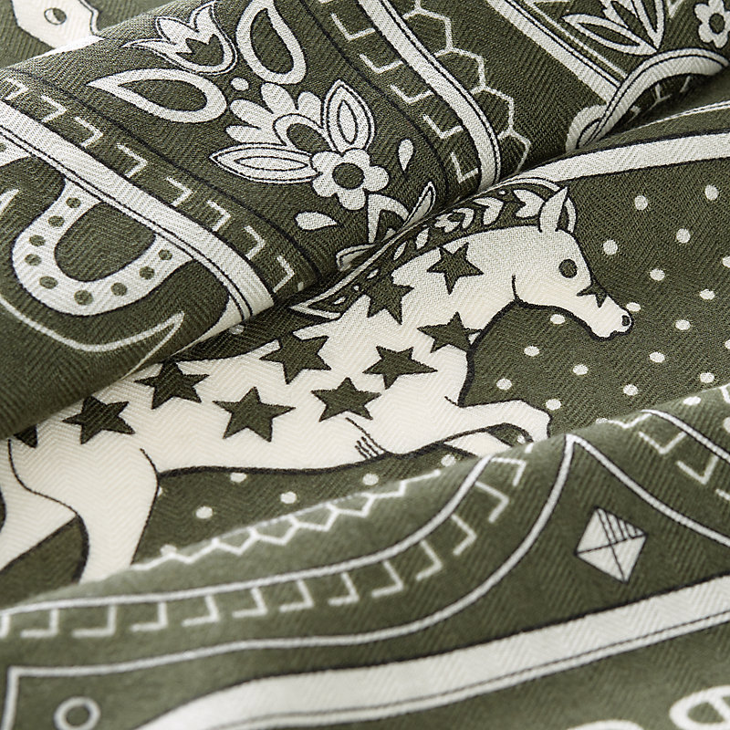 “爱心骏马BANDANA”140披肩