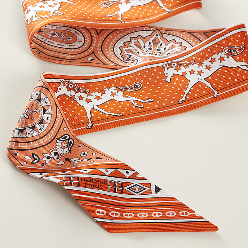 “爱心骏马BANDANA”Twilly小丝巾