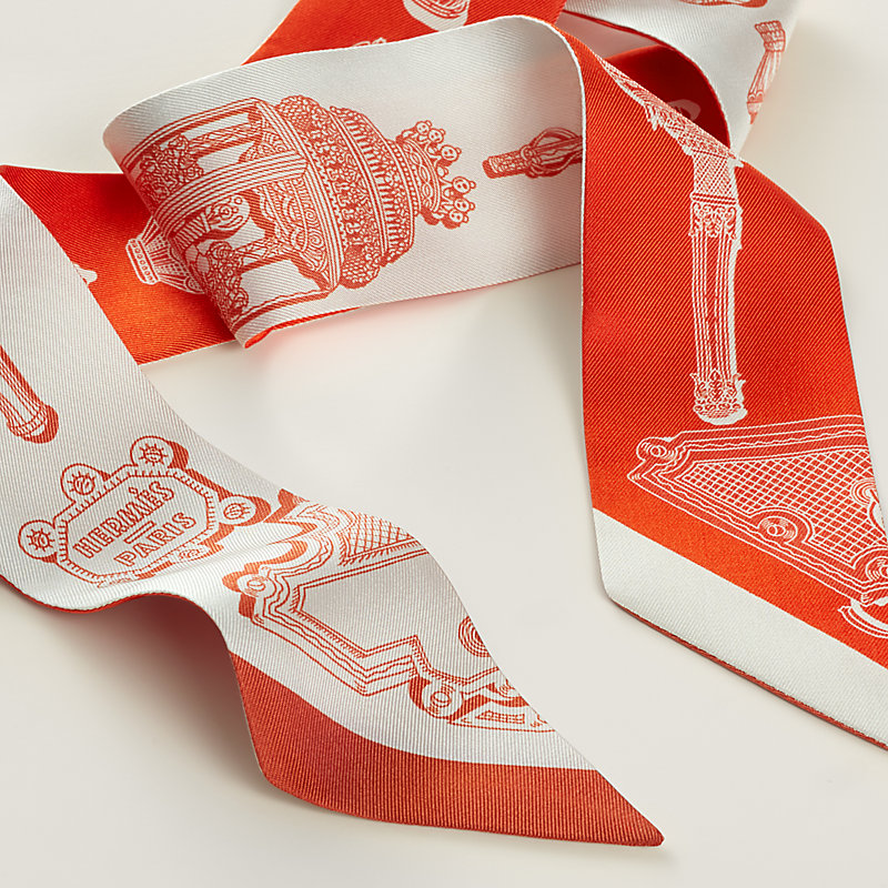 “绝妙灯饰”Twilly小丝巾