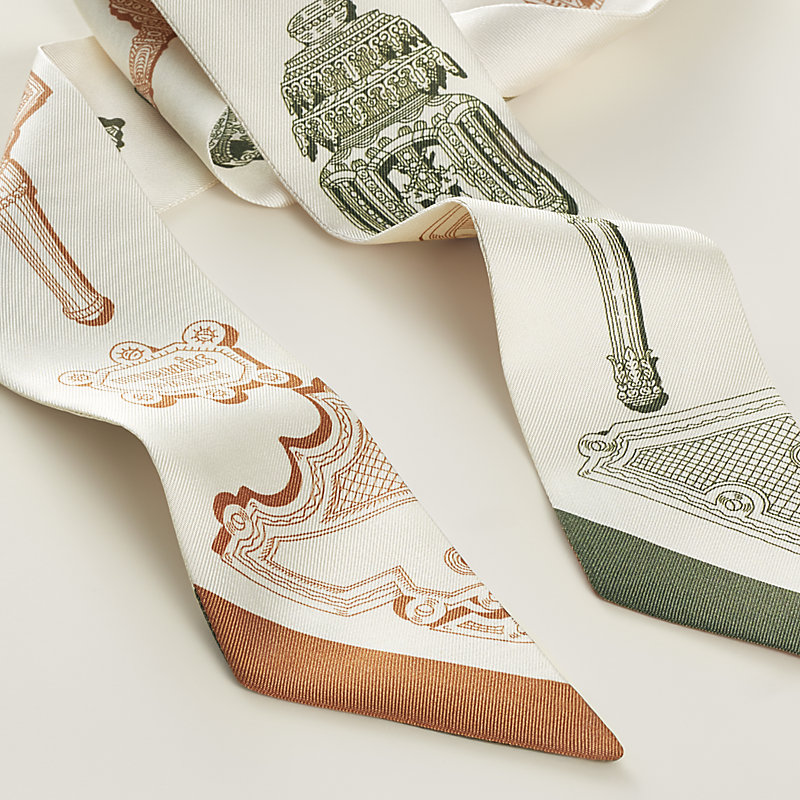 “绝妙灯饰”Twilly小丝巾