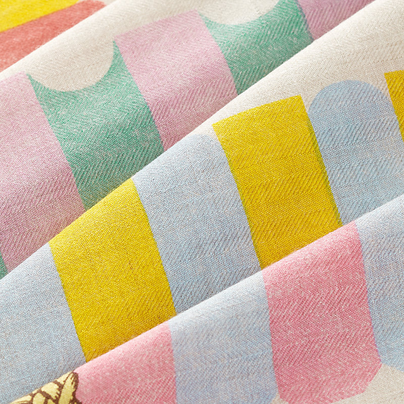 “缰辔方块”三角巾