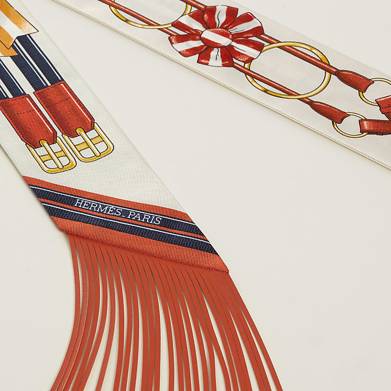 “跳跃”皮革流苏Twilly小丝巾